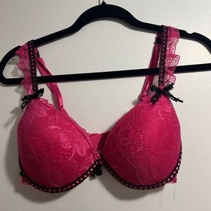 (PRE-OWNED) HOT PINK LACEY BRA!!